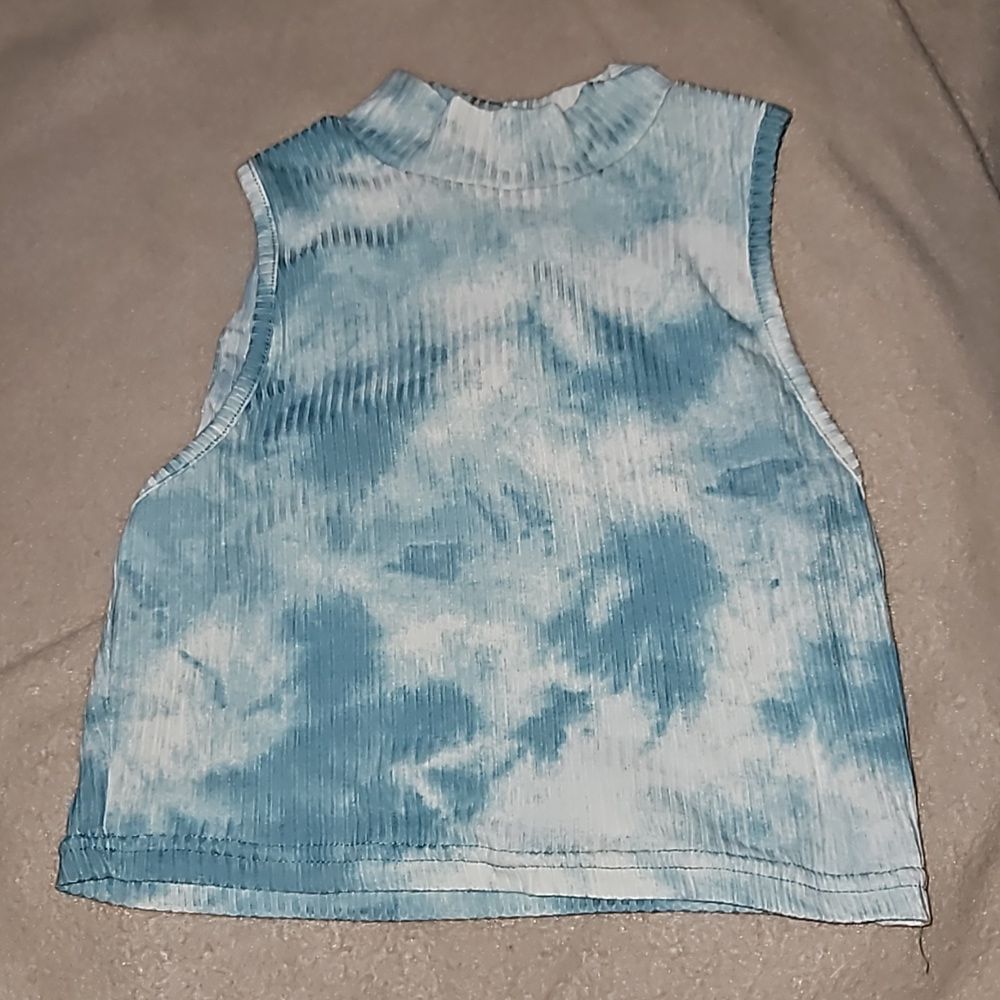 New Wave tie dye mock neck cropped girls tank top